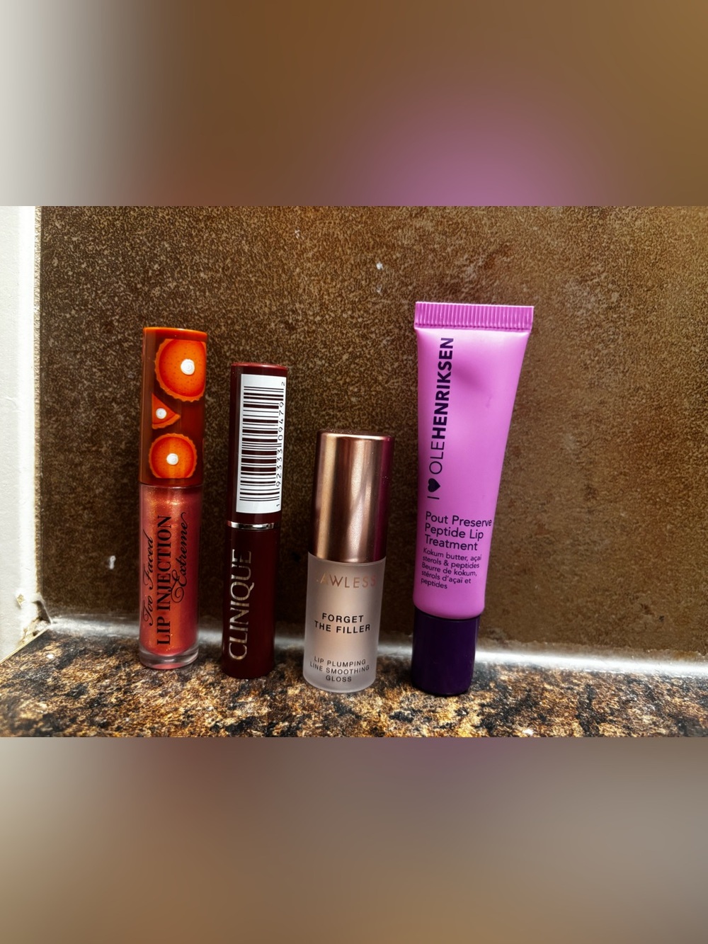 Lip balms & plumpers